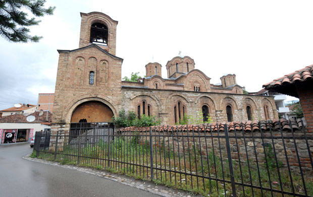Италијани обнављају манастире на Космету